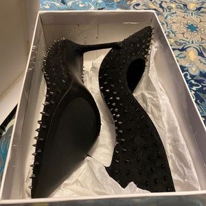 Steve Madden - black studded heels size 10